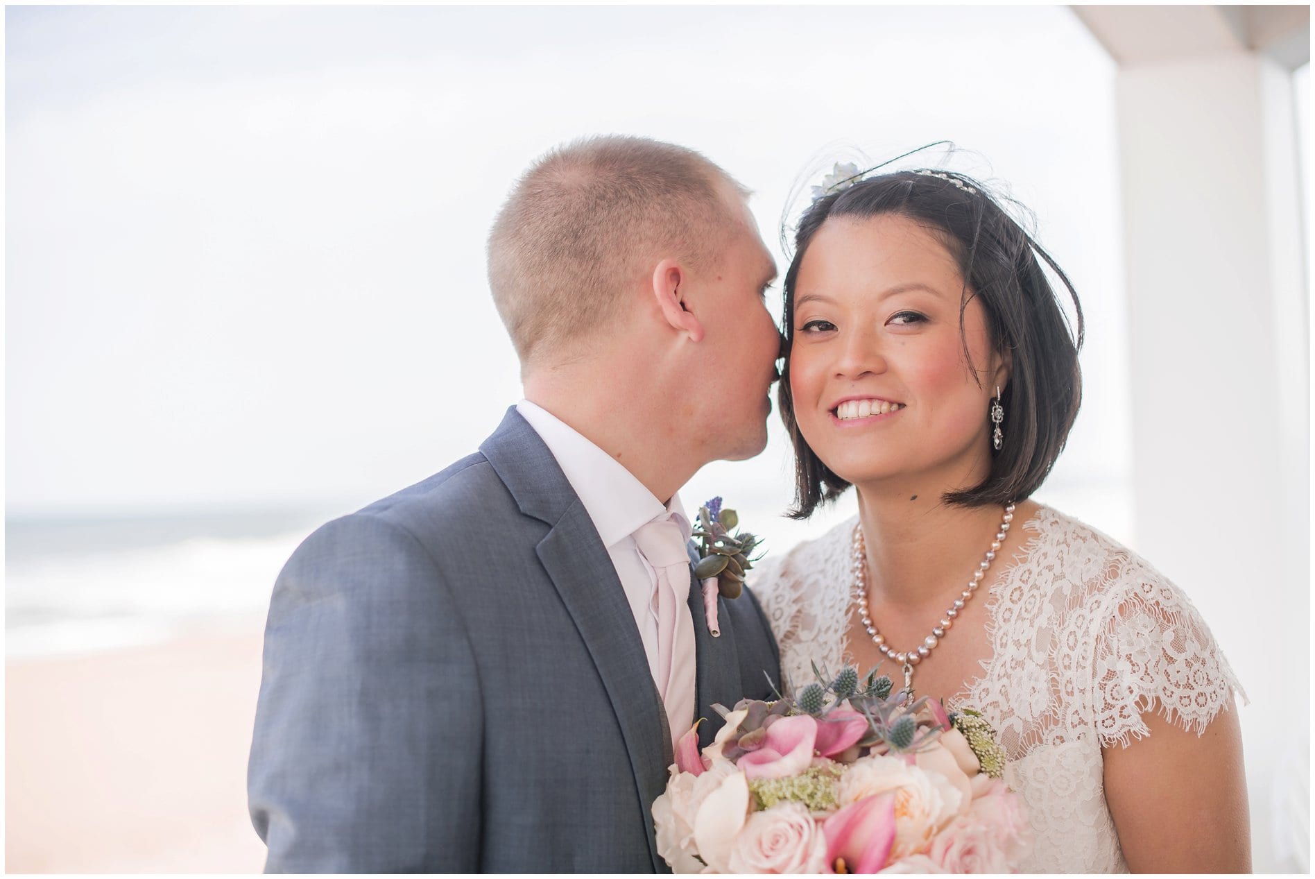 sandbridge beachhouse wedding