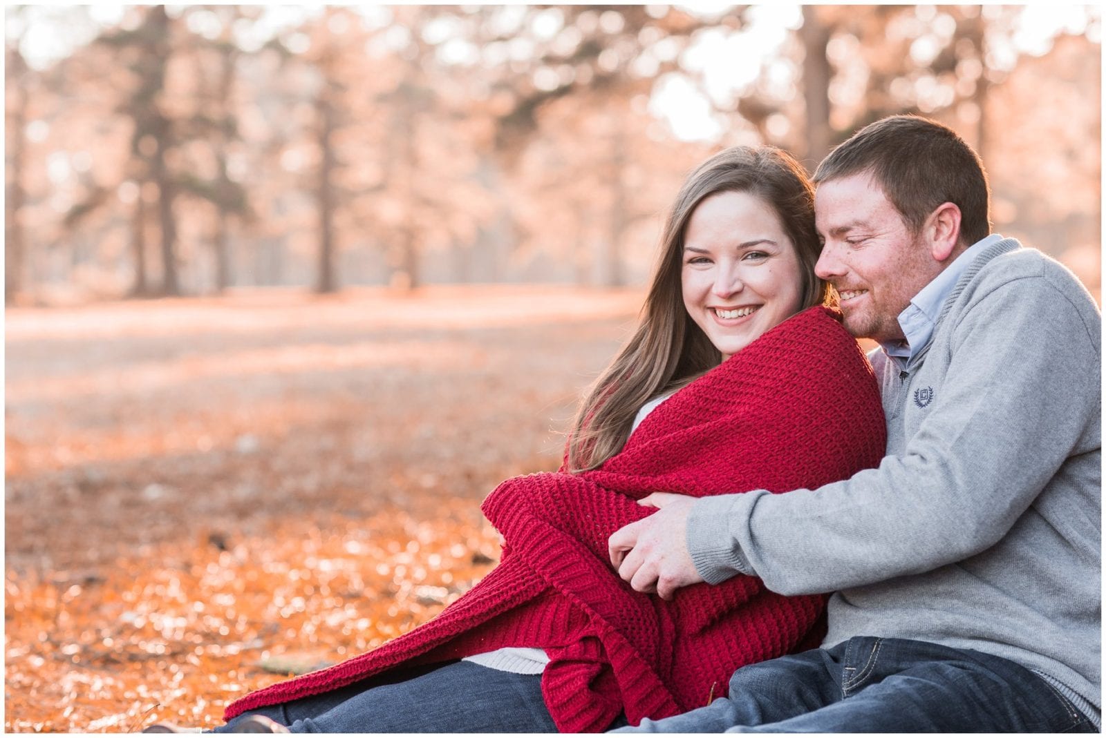 Michelle & VJ – Virginia Beach Engagement Session | Elizabeth Henson Photos